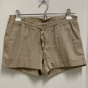 Old navy khaki shorts